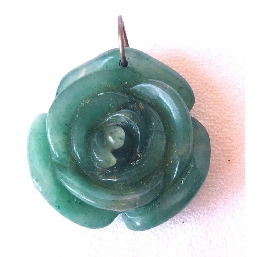 22g Natural Flower rose Green Aventurine Carved Quartz Crystal